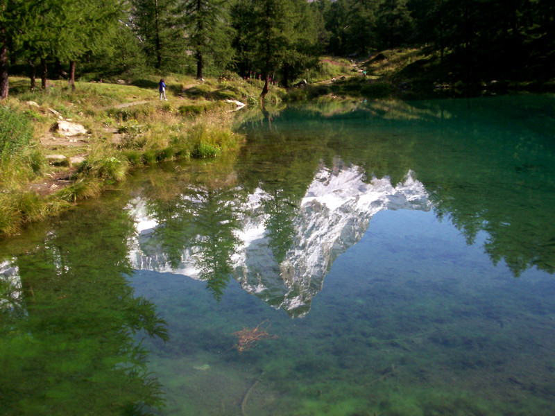 La montagna ed il lago pi belli del mondo